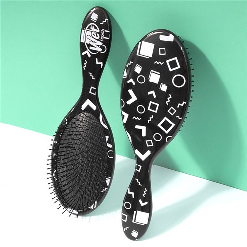 WetBrush Hipster Detangler Sketch