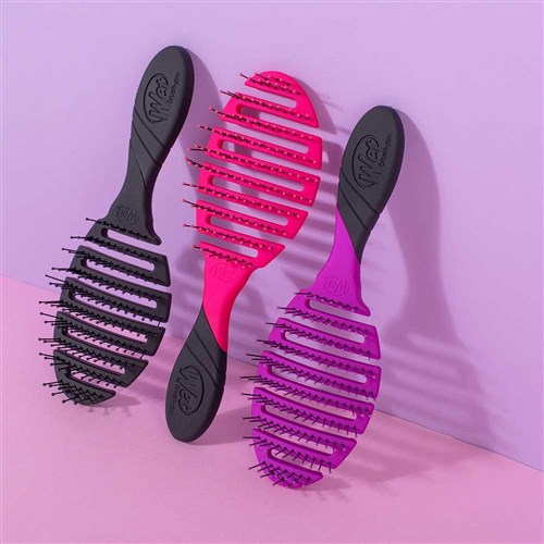 WetBrush Pro Flex Dry Hair Brush Black