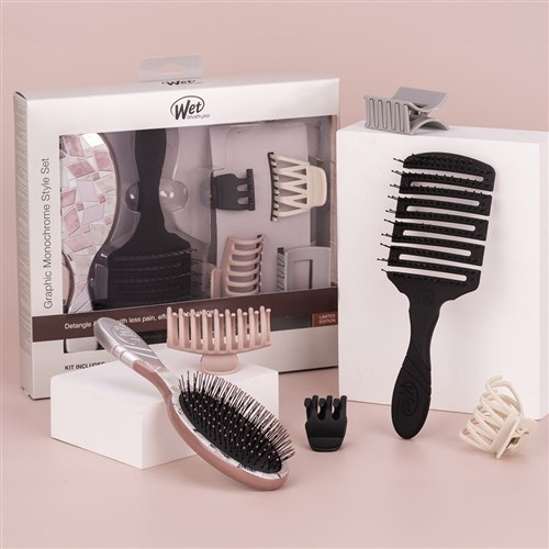 WetBrush Pro Graphic Monochrome Style Detangling Kit