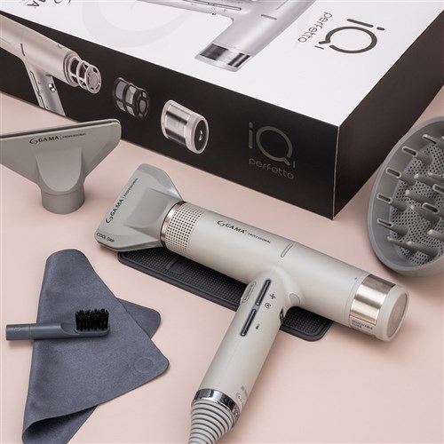 iQ1 Perfetto Hair Dryer Silver